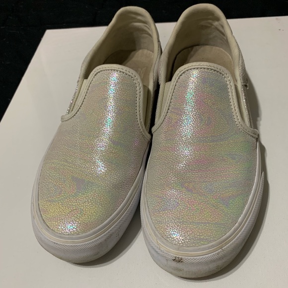 VANS - Picture 1 of 2